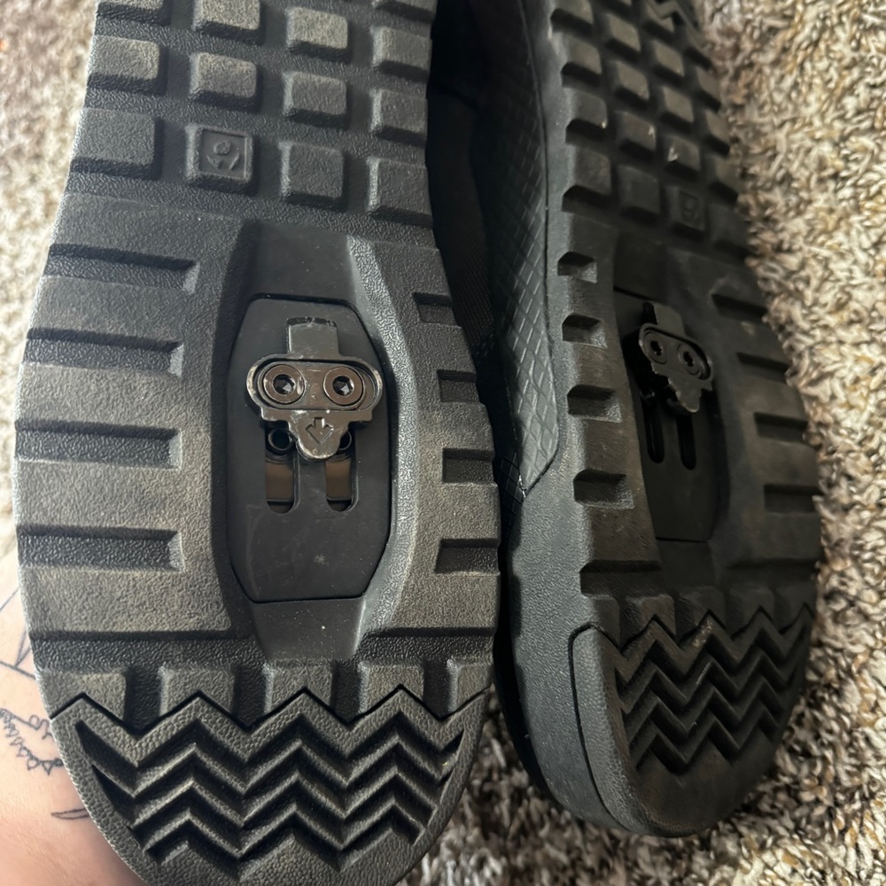 Avert Mountain Shoe Chaussure Bontrager 12.5 men’s EU 45.5 New clip in cycling - Picture 5 of 7